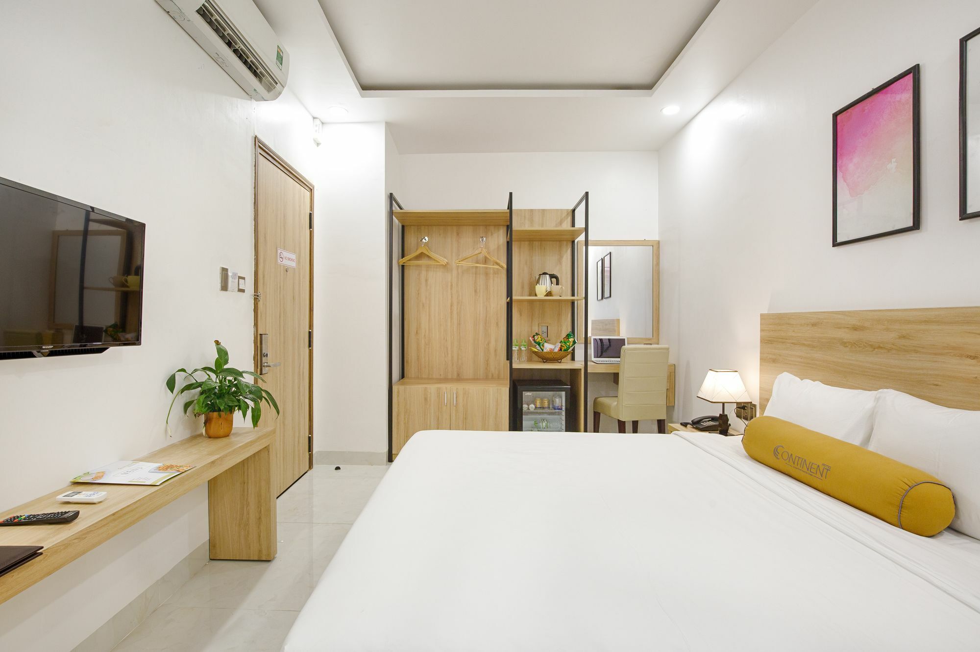 Continent Hotel Da Nang Buitenkant foto