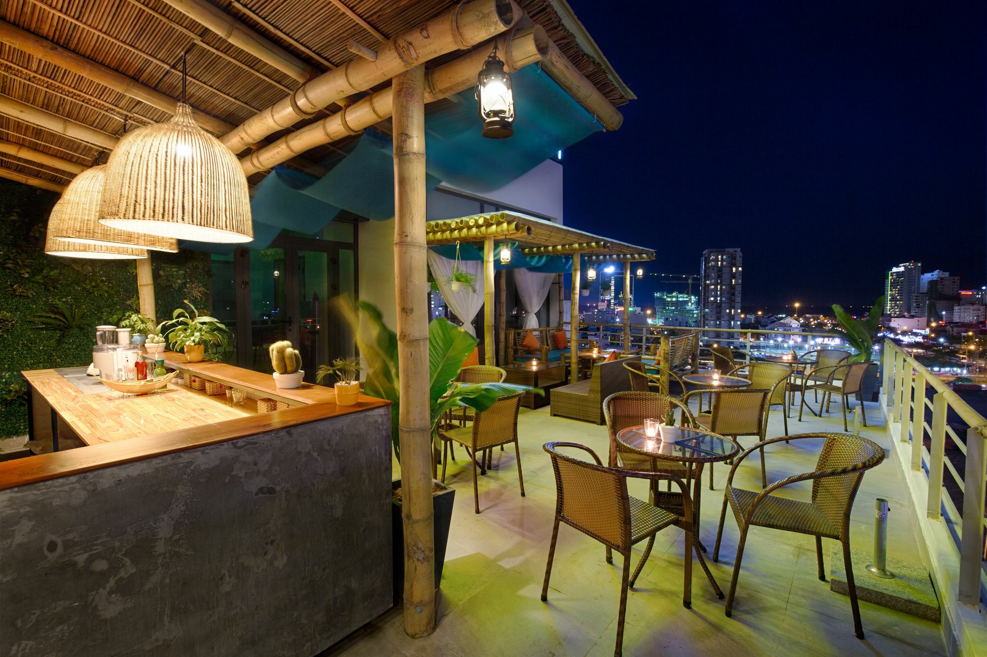 Continent Hotel Da Nang Buitenkant foto